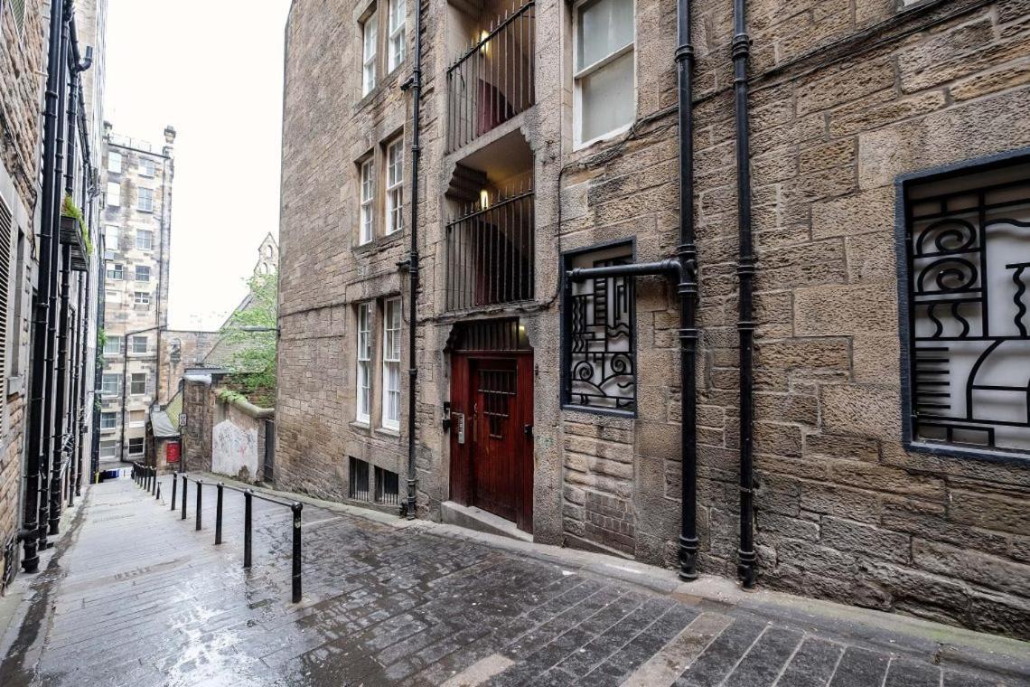Luxury Royal Mile Boutique 2Bedroom Apartment Edinburgh Bagian luar foto